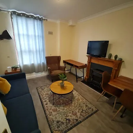 Lovely And Bright 1-bedroom In 1 Appartement
